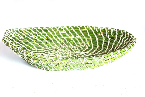 Korb aus Schachtelhalm, oval, ca. 28 cm Länge